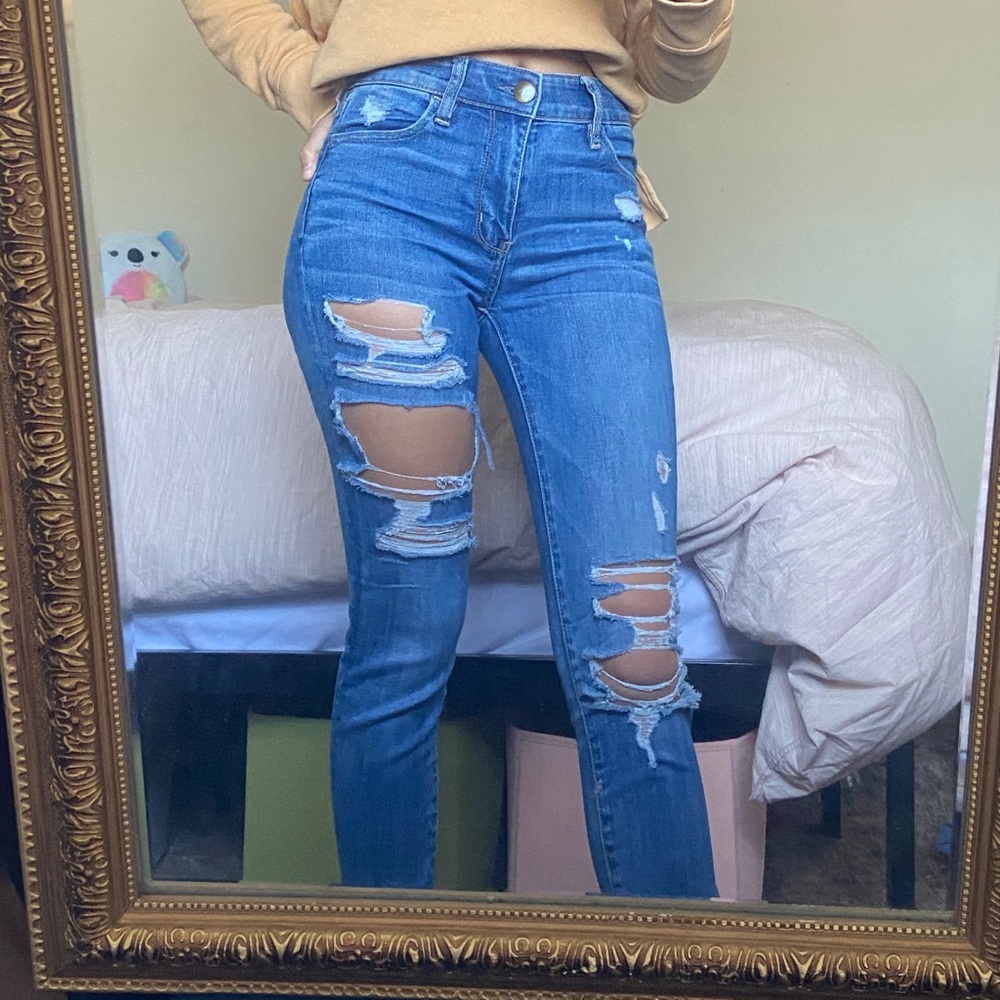 American Eagle ripped skinny jeans